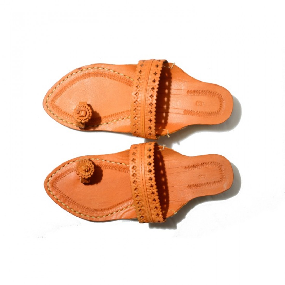 kolhapuri chappal on sherwani